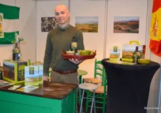 Robin Driessen van familiebedrijf Residelca Olives. In 2018 behaalde de olijfolie van het Spaanse bedrijf goud voor de beste smaak biologische olijfolie.